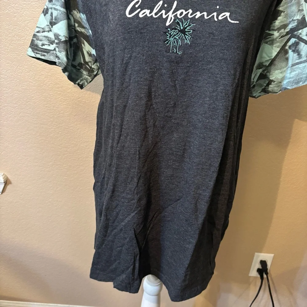 🇺🇸 California Graphic Tee Large Dark Grey Camouflage Short Sleeves WXYZ Cotton